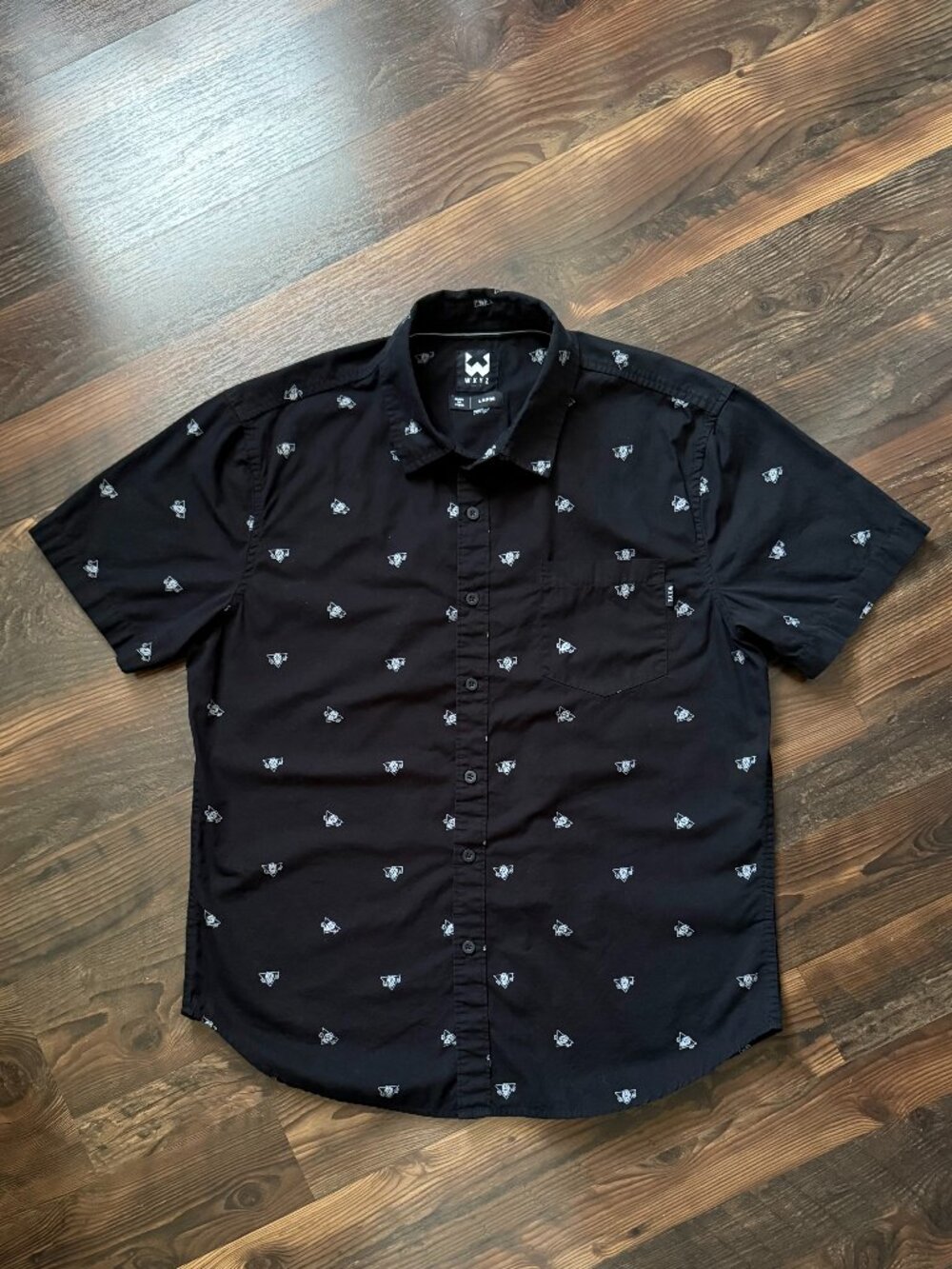 WXYZ Brand Skull Print Button-Down